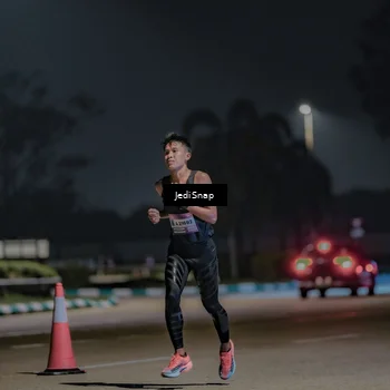 Runner Photo 7450418