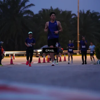 Runner Photo 7450433