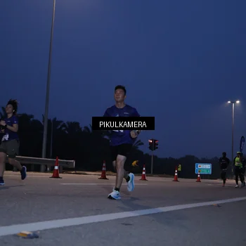 Runner Photo 7450446