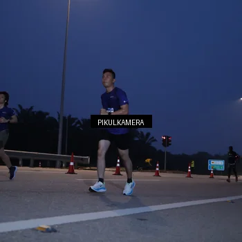 Runner Photo 7450453