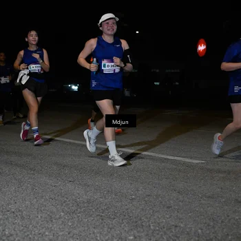 Runner Photo 7450490