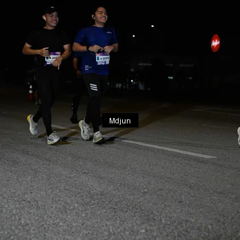 Runner Photo 7450497