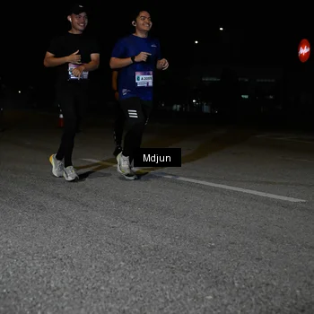 Runner Photo 7450500