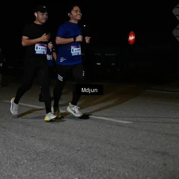 Runner Photo 7450505