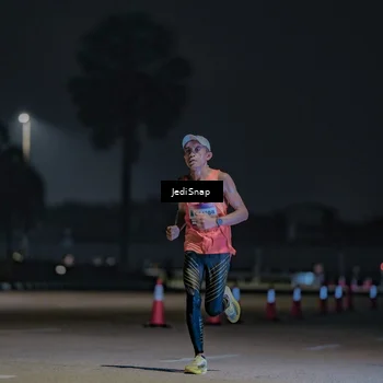 Runner Photo 7450561