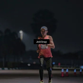 Runner Photo 7450565