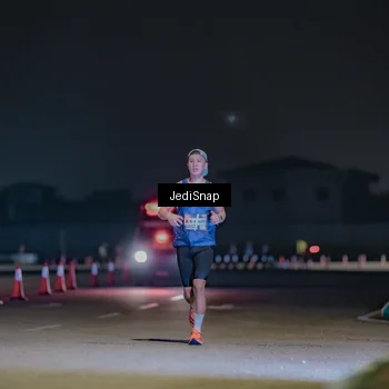 Runner Photo 7450596