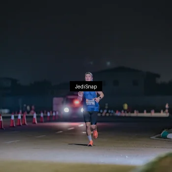 Runner Photo 7450605