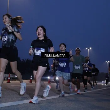 Runner Photo 7450610