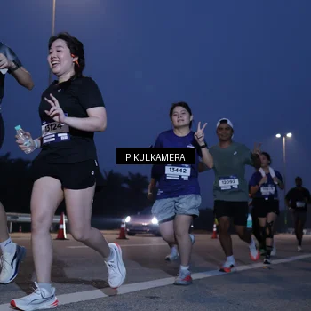 Runner Photo 7450617
