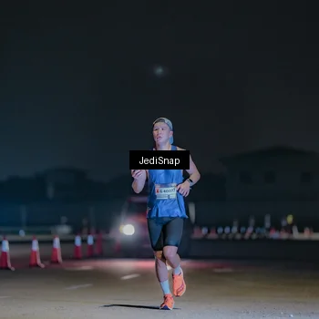 Runner Photo 7450621