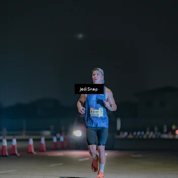 Runner Photo 7450633