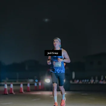 Runner Photo 7450634