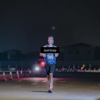 Runner Photo 7450636