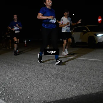 Runner Photo 7450638