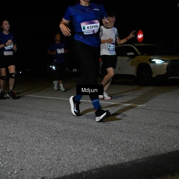 Runner Photo 7450642