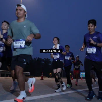 Runner Photo 7450650