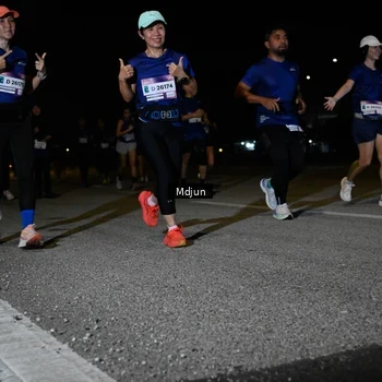 Runner Photo 7450661