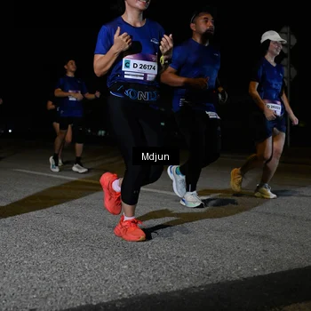 Runner Photo 7450668