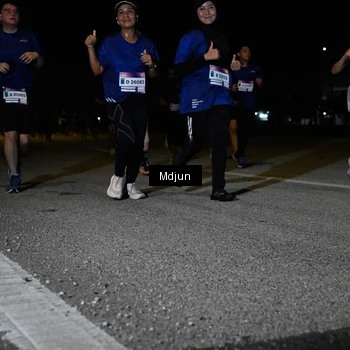 Runner Photo 7450671