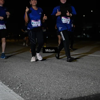 Runner Photo 7450675