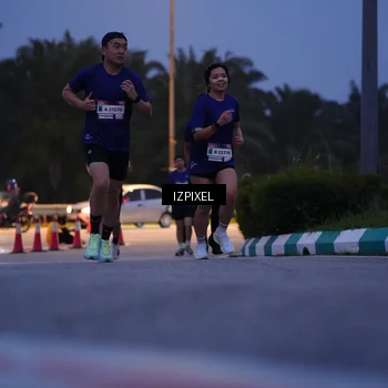 Runner Photo 7450676