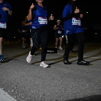 Runner Photo 7450680