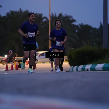Runner Photo 7450682