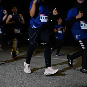 Runner Photo 7450690