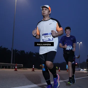 Runner Photo 7450691