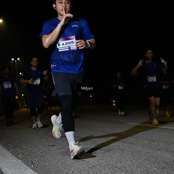 Runner Photo 7450698