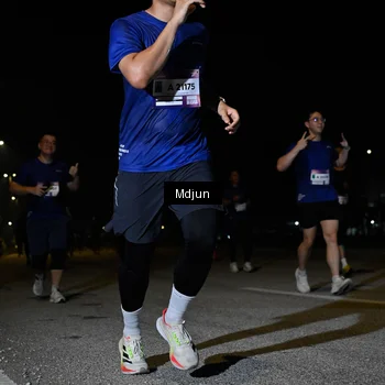 Runner Photo 7450700