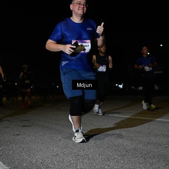 Runner Photo 7450716
