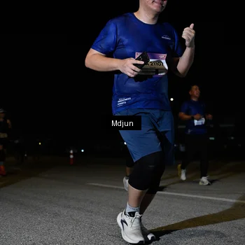 Runner Photo 7450719