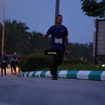 Runner Photo 7450746