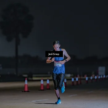 Runner Photo 7450752