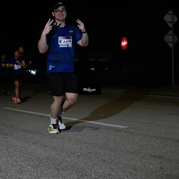 Runner Photo 7450754