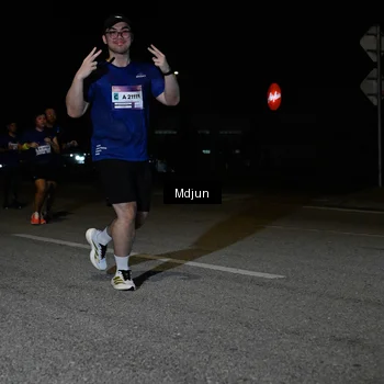 Runner Photo 7450757