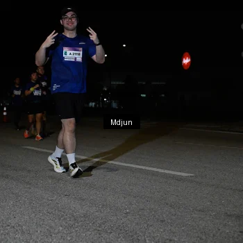 Runner Photo 7450758