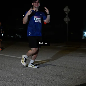 Runner Photo 7450764