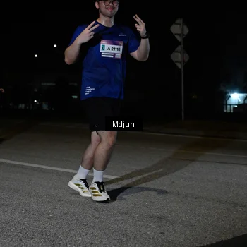 Runner Photo 7450767