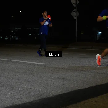Runner Photo 7450771