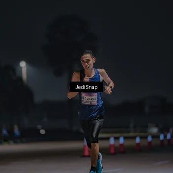Runner Photo 7450781