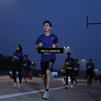 Runner Photo 7450792