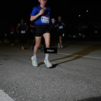 Runner Photo 7450797