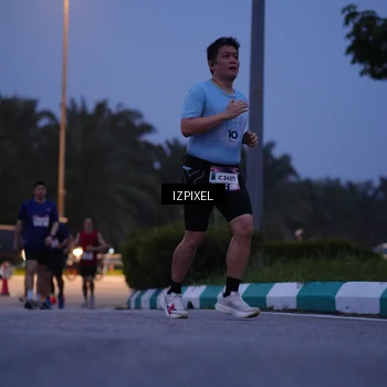 Runner Photo 7450819