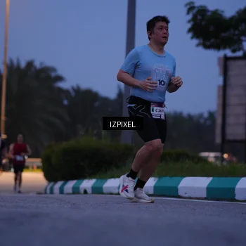 Runner Photo 7450857