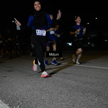 Runner Photo 7450870