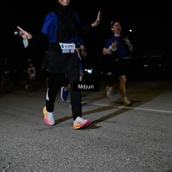Runner Photo 7450871