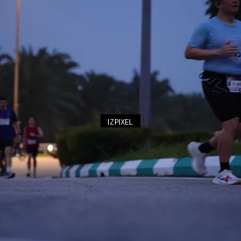 Runner Photo 7450874